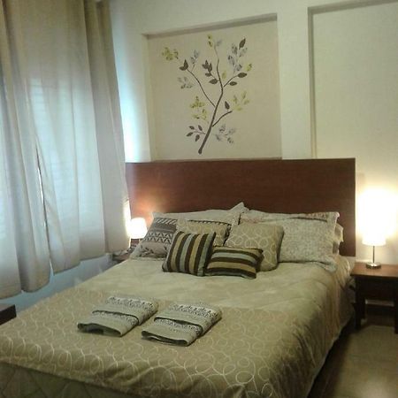 Ideal Y Ubicadisimo A Mts De Paseo Aristides . ميندوزا المظهر الخارجي الصورة